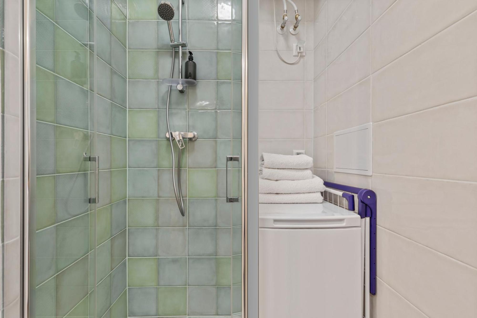 ברטיסלאבה Garden Haven Studio In Old Town מראה חיצוני תמונה